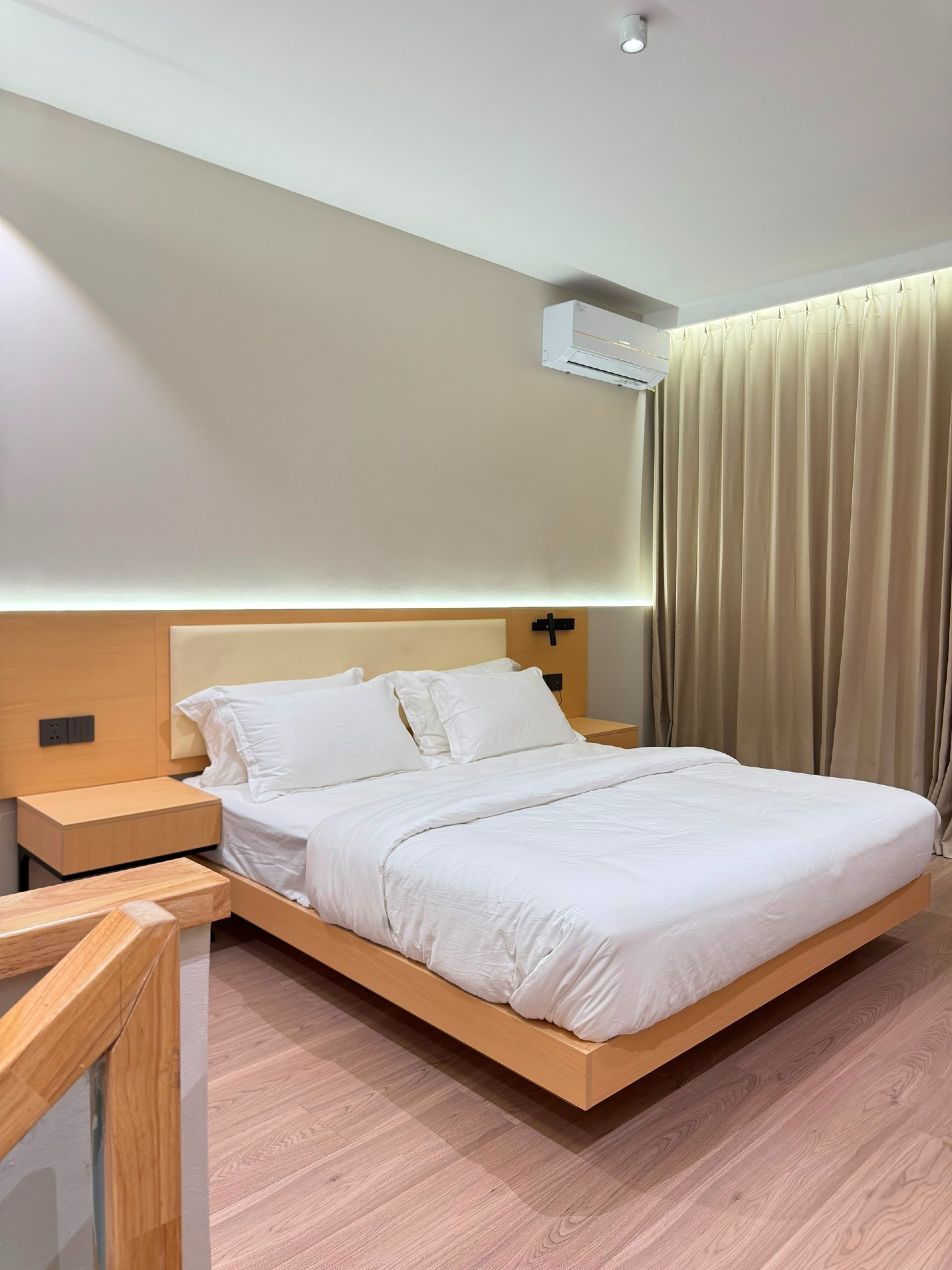 Room image 5